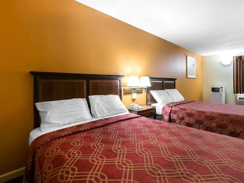 Econo Lodge At Six Flags Austell Exterior foto